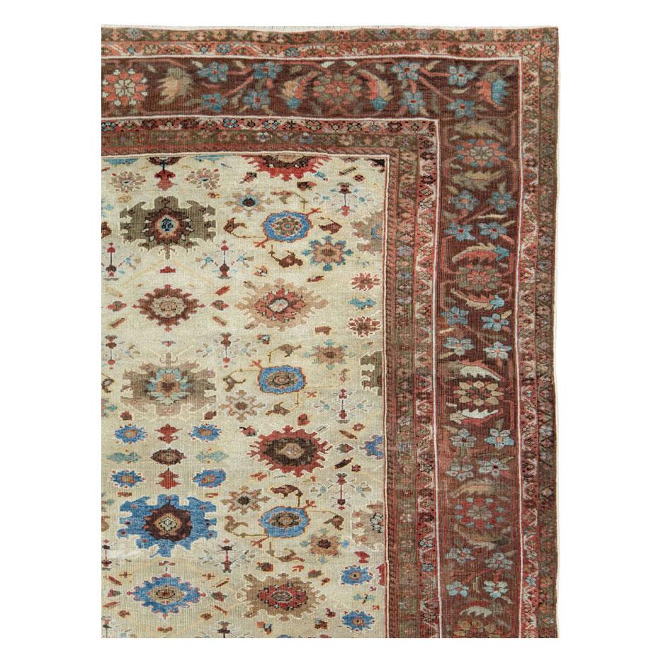 Rustique Tapis persan Mahal de grande taille fait à la main du début du XXe siècle en vente