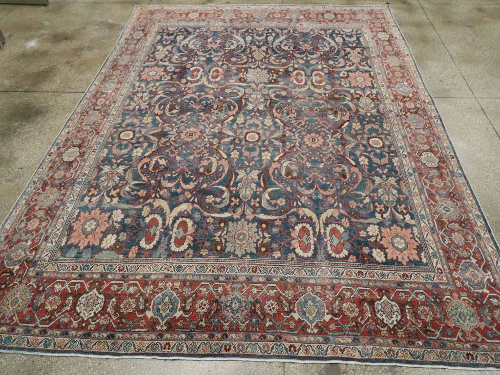 Early 20th Century Handmade Persian Mahal Room Size Carpet in Blue and Red In Good Condition For Sale In New York, NY