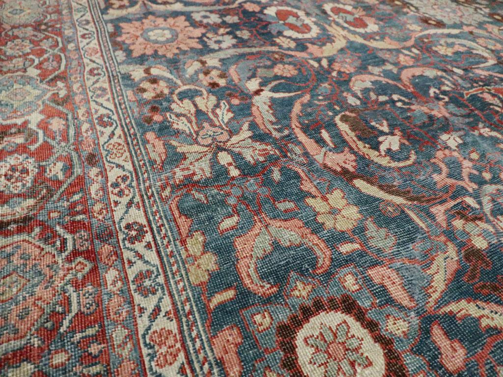 Wool Early 20th Century Handmade Persian Mahal Room Size Carpet in Blue and Red For Sale