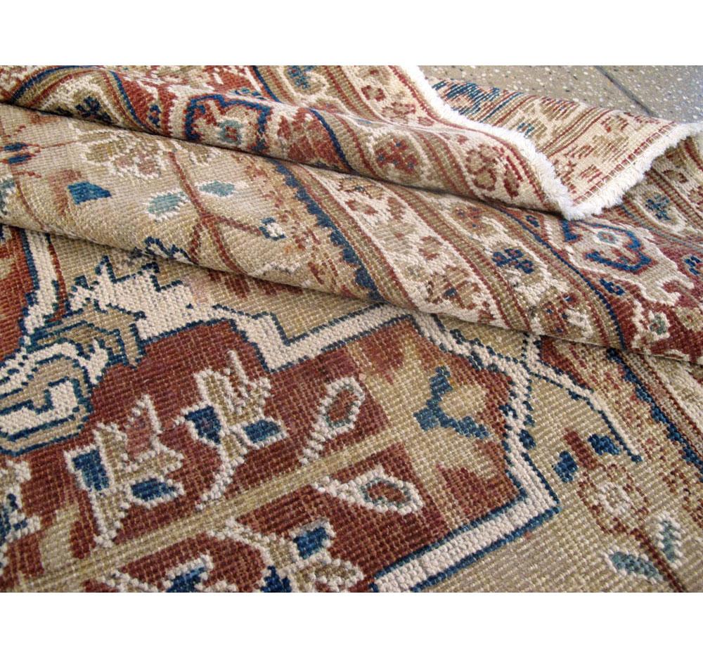 Early 20th Century Handmade Persian Mahal Rustic Accent Rug For Sale 5