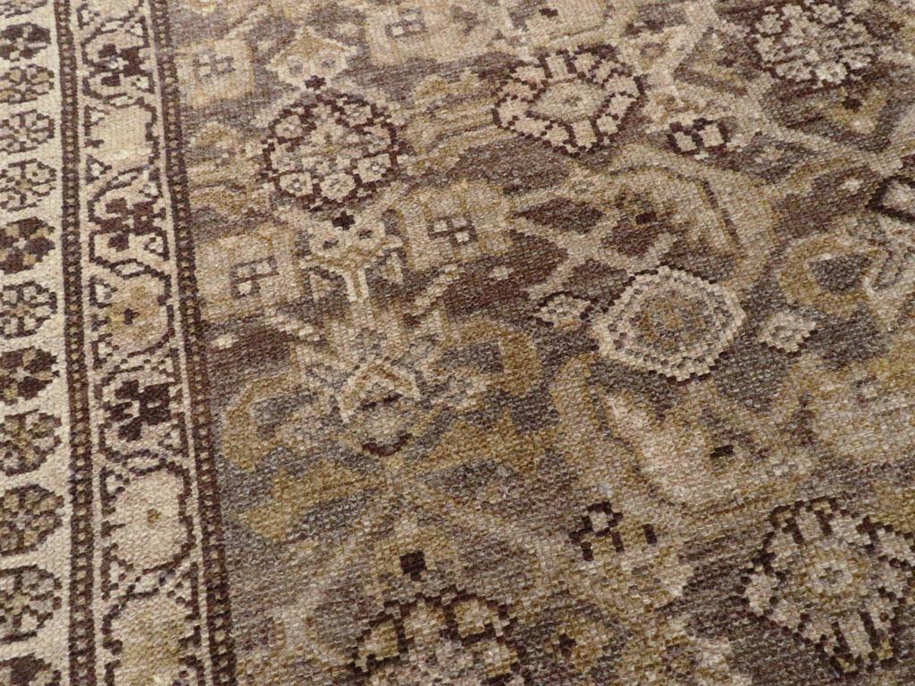 Noué à la main Tapis persan Malayer d'accentuation fait à la main du début du XXe siècle en vente