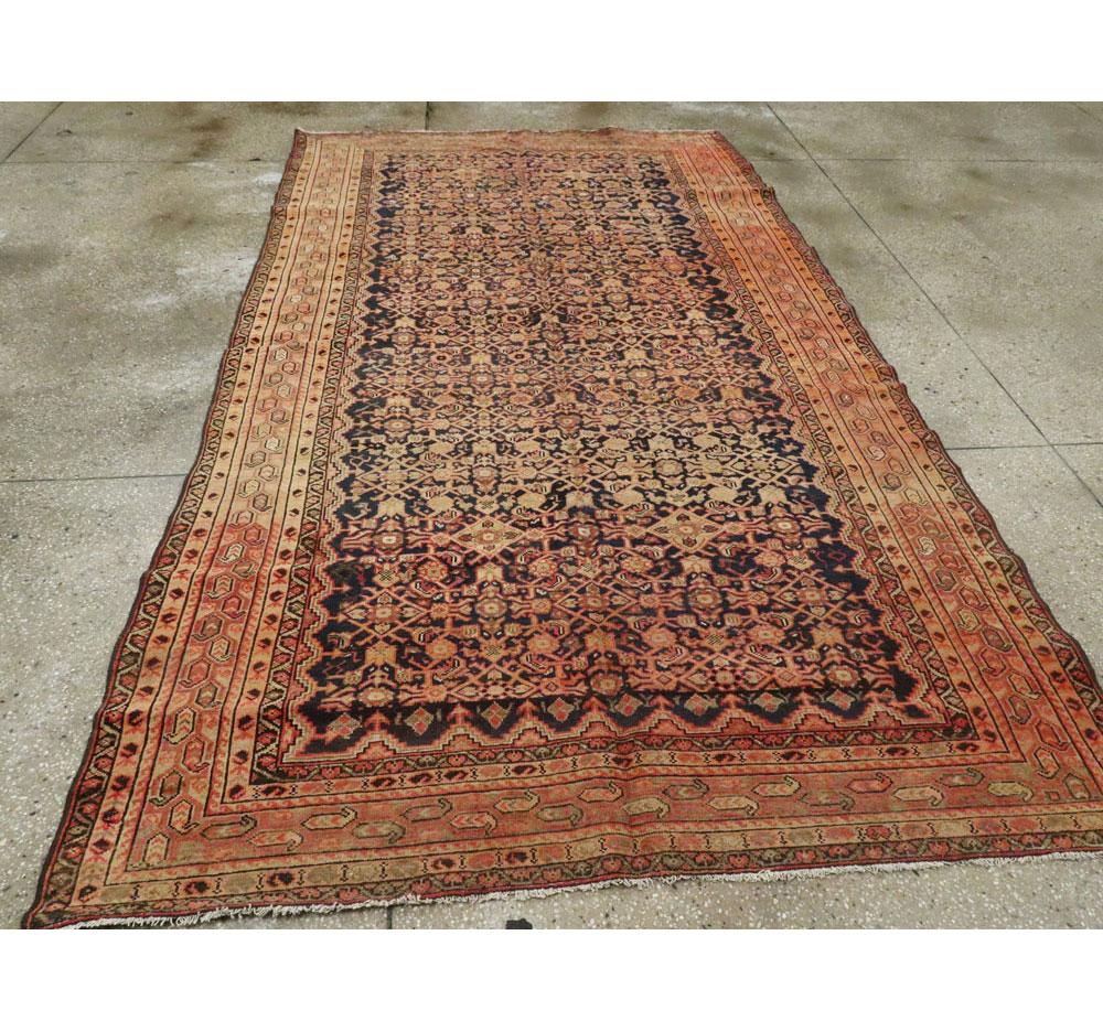 Noué à la main Tapis d'accent persan Malayer Gallery du début du 20e siècle fait à la main en vente