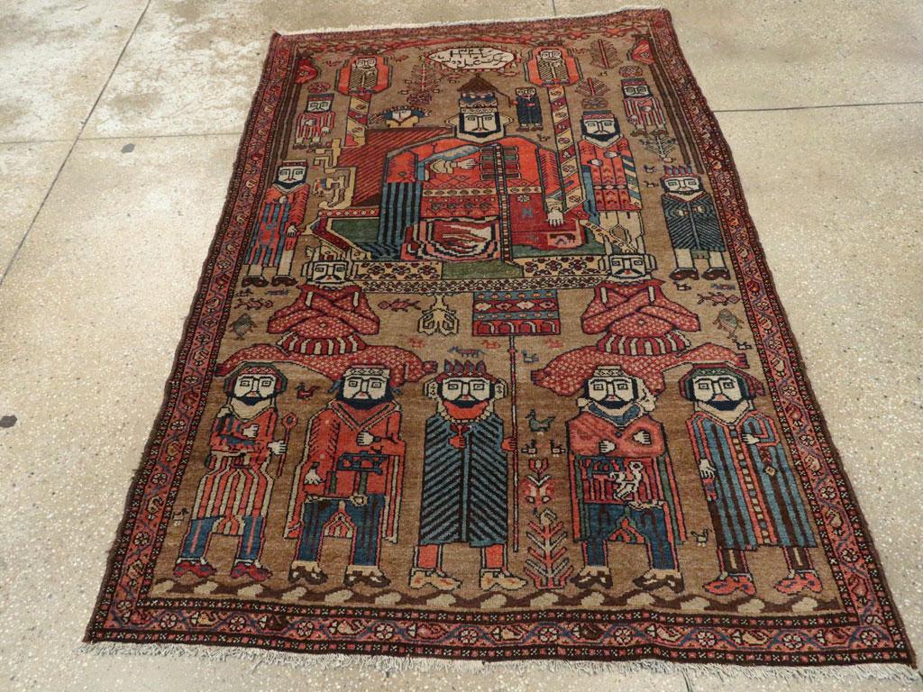 Handgefertigter persischer Malayer-Teppich mit Bildakzent von König Solomon aus dem frühen 20. Jahrhundert (Persisch) im Angebot