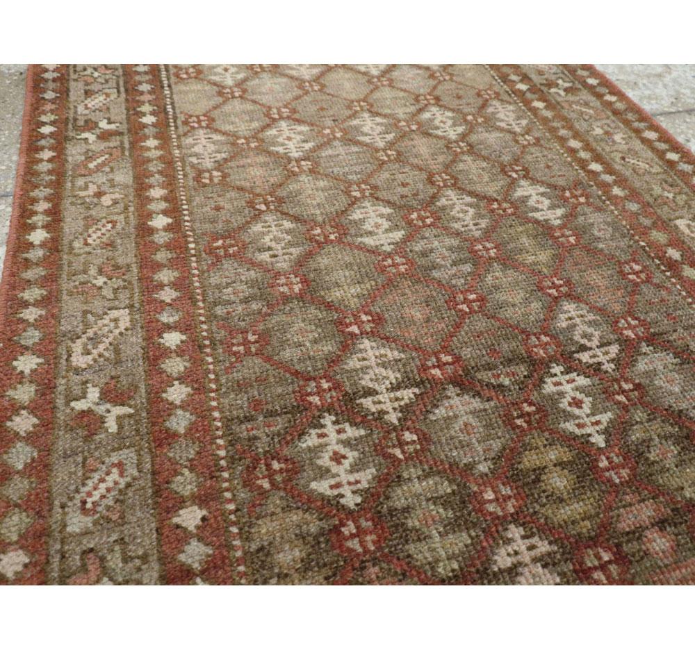 Early 20th Century Handmade Persian Malayer Runner In Excellent Condition For Sale In New York, NY