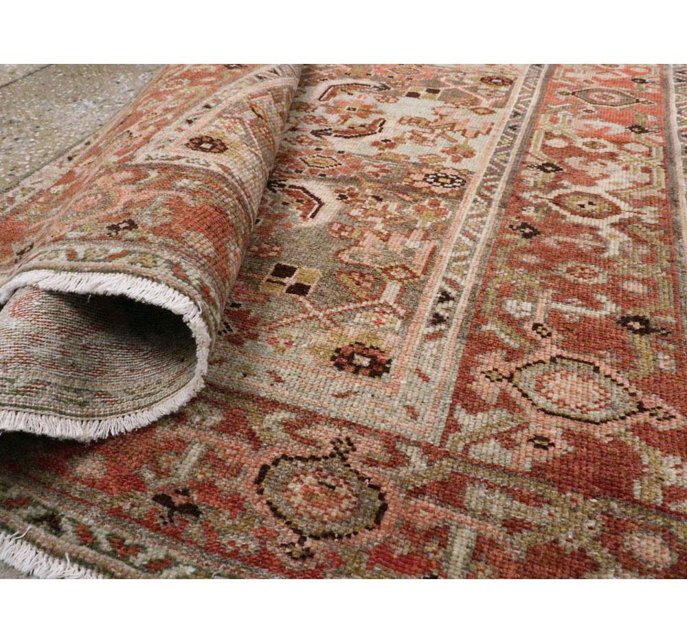 Anfang des 20. Jahrhunderts Handgefertigter Persischer Malayer Kleiner Akzentteppich (Wolle) im Angebot
