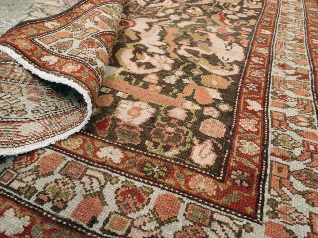 Pequeña alfombra de acento persa Malayer de principios del siglo XX hecha a mano en Excelente estado para la venta en New York, NY