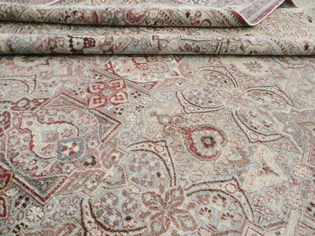 Tapis persan Mashad de grande taille, fait à la main, début du XXe siècle en vente 2