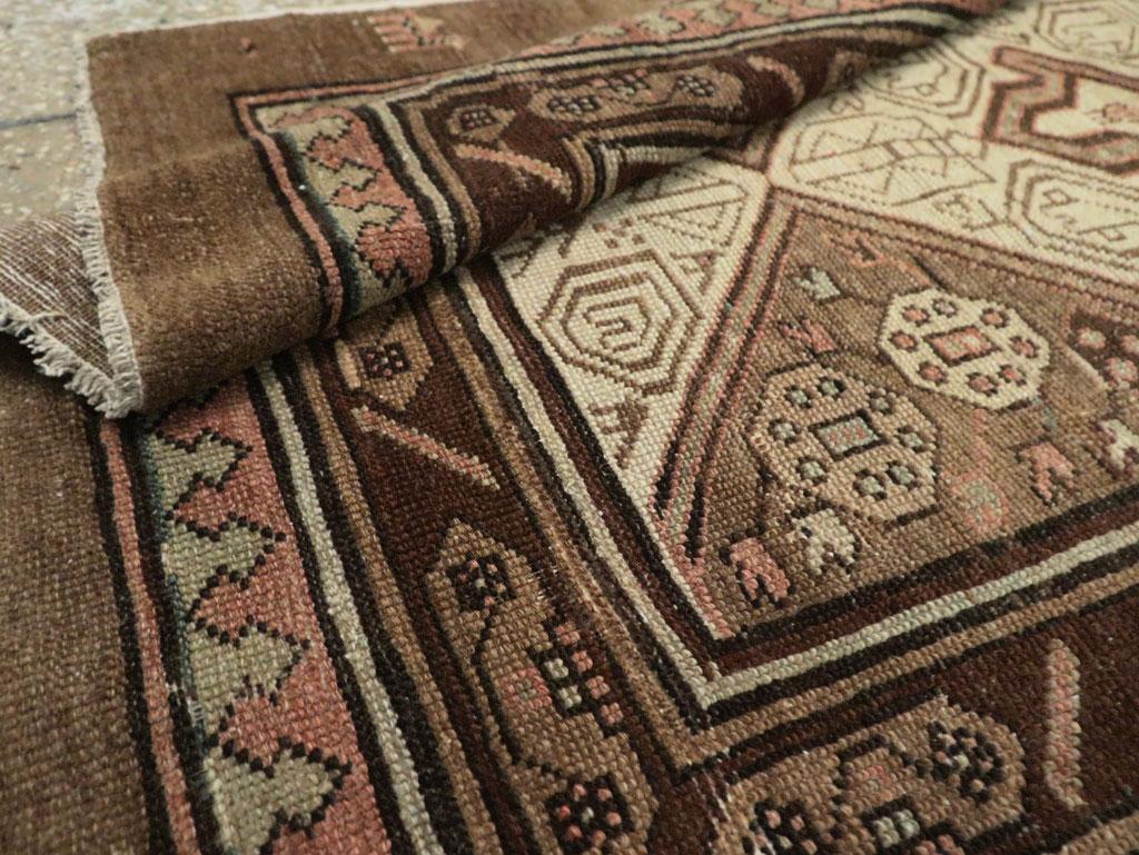 Early 20th Century Handmade Persian Serab Runner in Brown and Cream For Sale 4