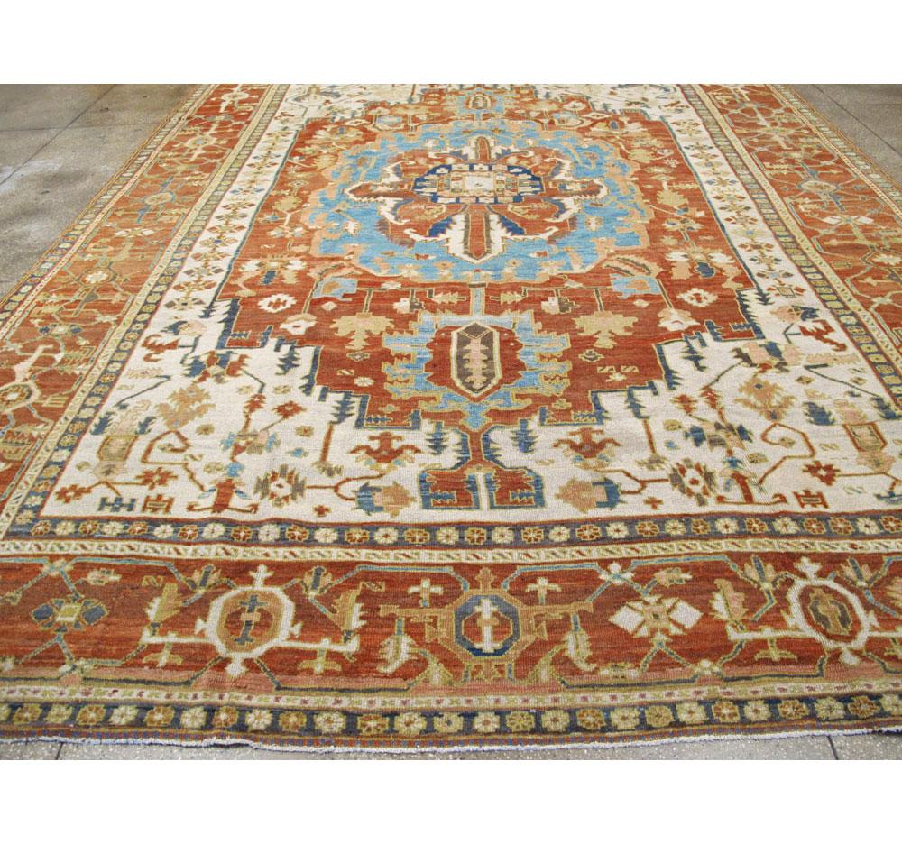 Early 20th Century Handmade Persian Serapi Large Room Size Carpet In Good Condition For Sale In New York, NY