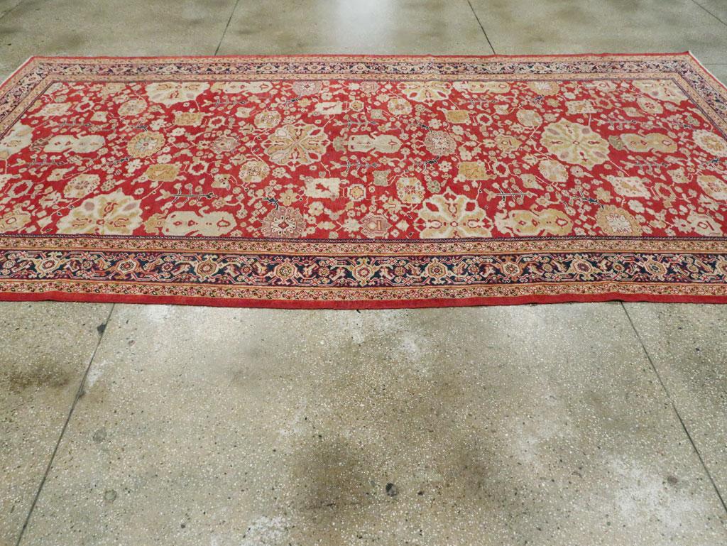 Early 20th Century Handmade Persian Sultanabad Long and Narrow Gallery Carpet For Sale 1