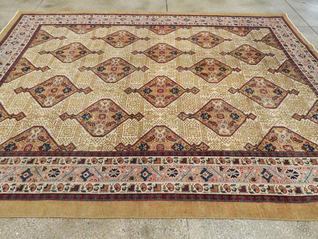 Early 20th Century Handmade Persian Tabriz Room Size Carpet For Sale 2