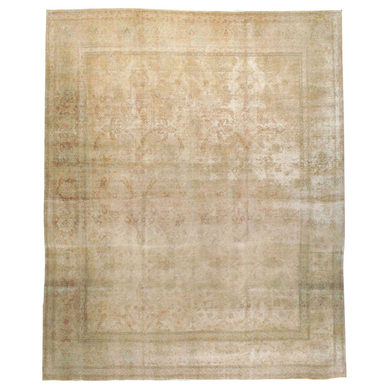 Handgefertigter persischer Täbriz-Teppich in Zimmergröße aus dem frühen 20. Jahrhundert