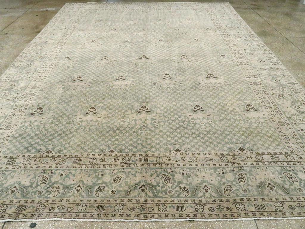 Early 20th Century Handmade Persian Tabriz Room Size Carpet in Blues and Greens In Good Condition For Sale In New York, NY
