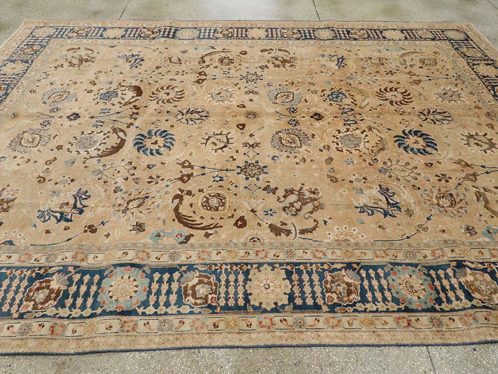 Early 20th Century Handmade Persian Tabriz Room Size Carpet In Cream & Blue For Sale 1