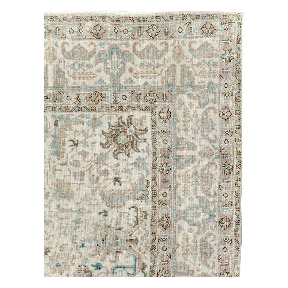 Handgefertigter persischer Täbriz-Teppich in Zimmergröße aus dem frühen 20. Jahrhundert (Tabriz) im Angebot