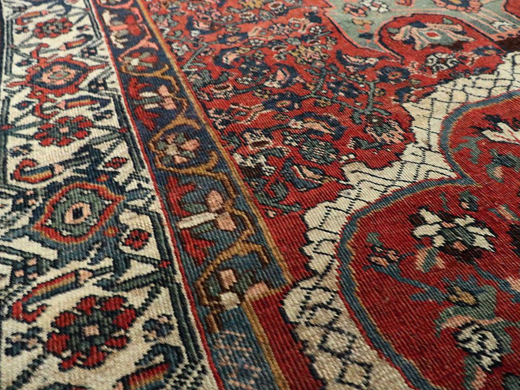 Early 20th Century Handmade Persian Wagireh Bidjar Accent Rug In Excellent Condition For Sale In New York, NY