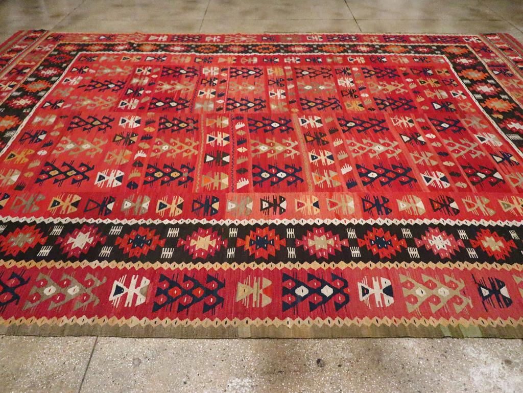 Hand-Woven Early 20th Century Handmade Turkish Flatweave Kilim Large Carpet For Sale