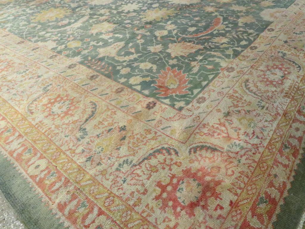 Early 20th Century Handmade Turkish Oushak Large Room Size Carpet For Sale 4