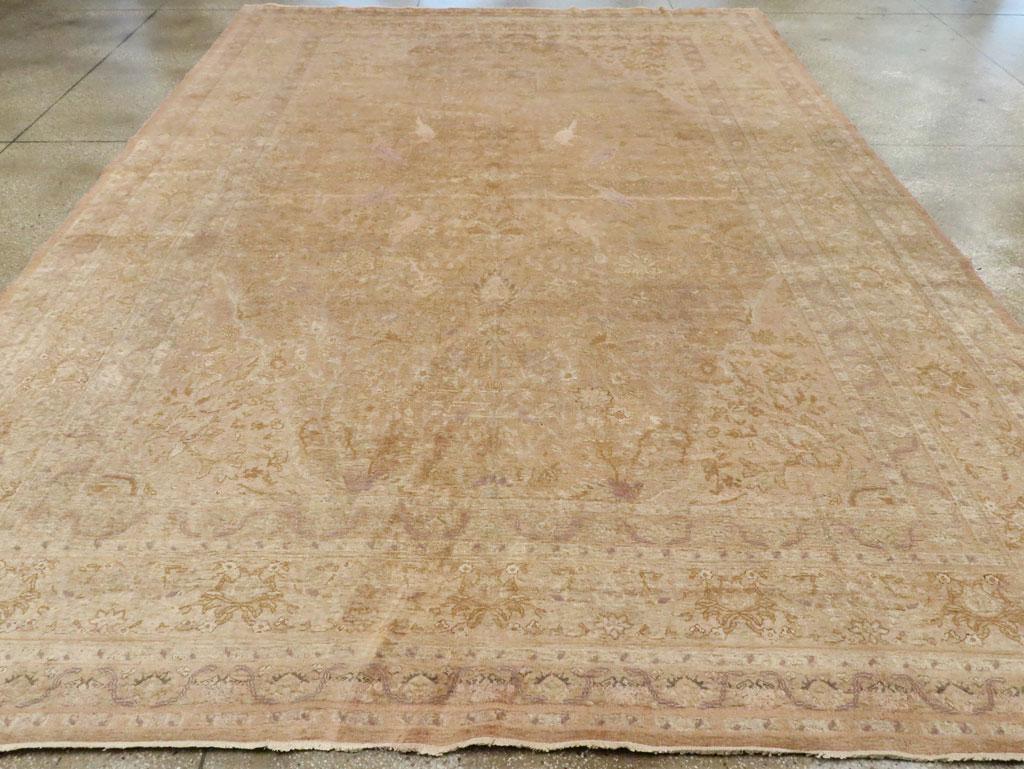 Early 20th Century Handmade Turkish Silk Herekeh Room Size Carpet In Excellent Condition For Sale In New York, NY