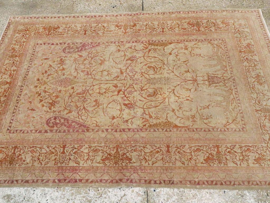 Wool Early 20th Century Handmade Turkish Sivas Accent Rug For Sale