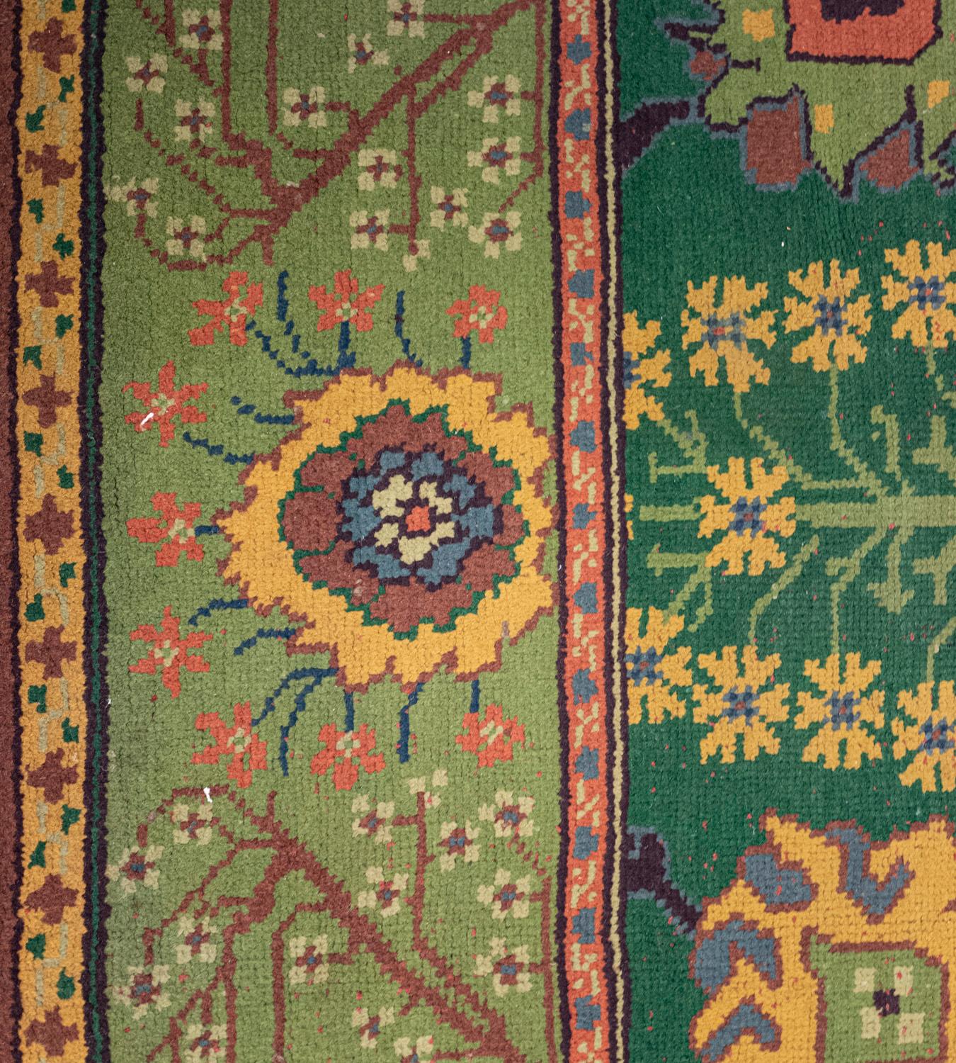 Handgewebter Donegal-Teppich aus dem frühen 20. Jahrhundert, handgewebt in Irland im Zustand „Gut“ im Angebot in West Hollywood, CA