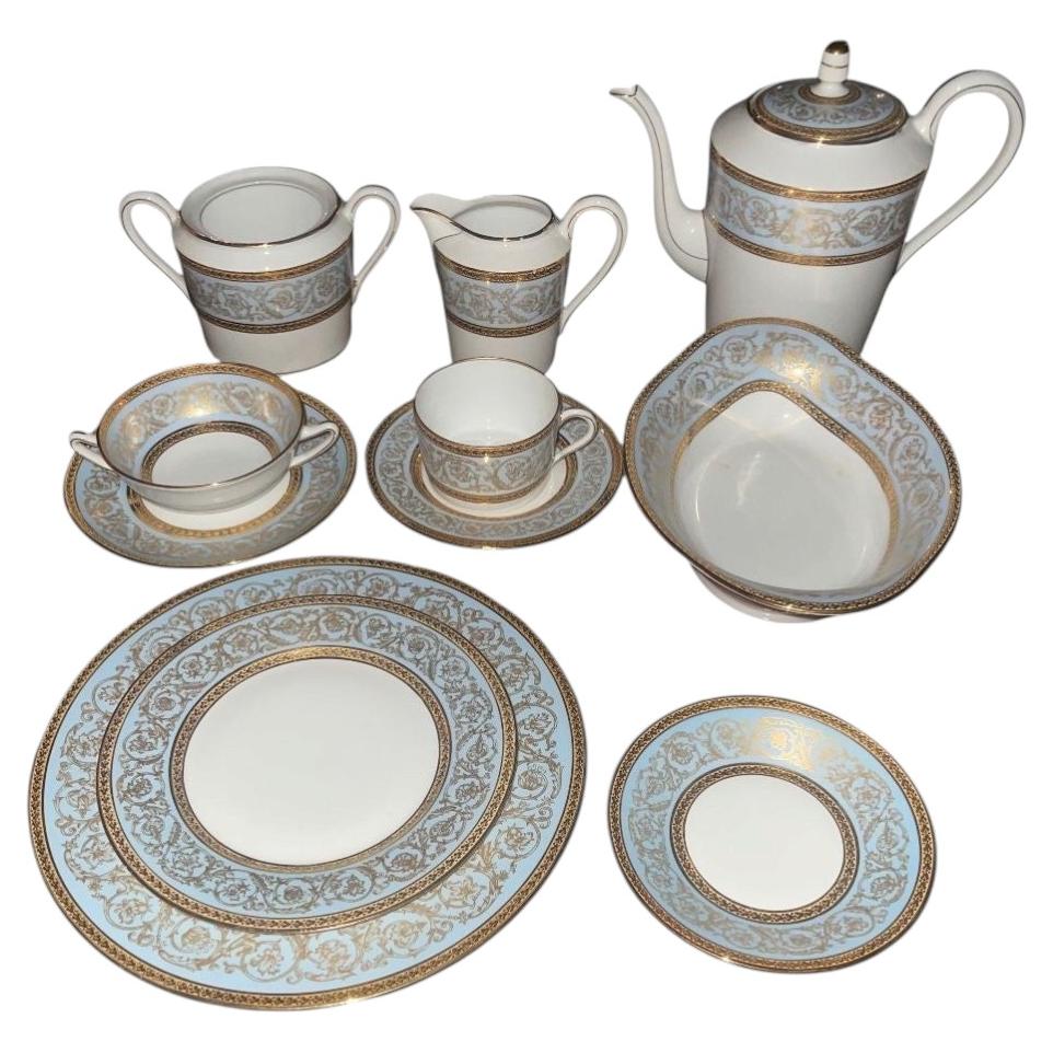 Early 20th Century Haviland Limoges France Porcelain Dinner Service for Twelve