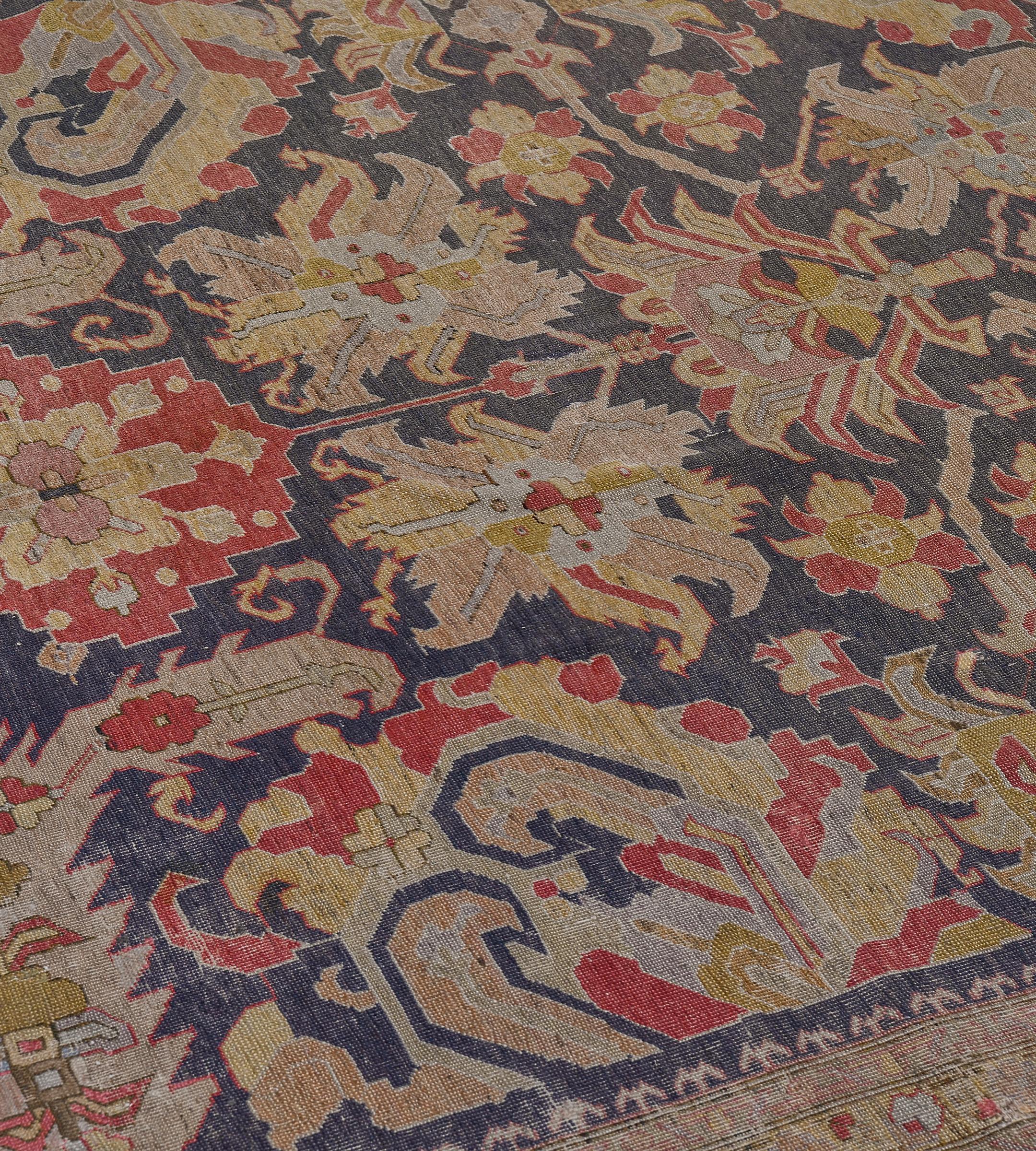 Early 20th Century Hereke Rug from West Anatolia For Sale 1