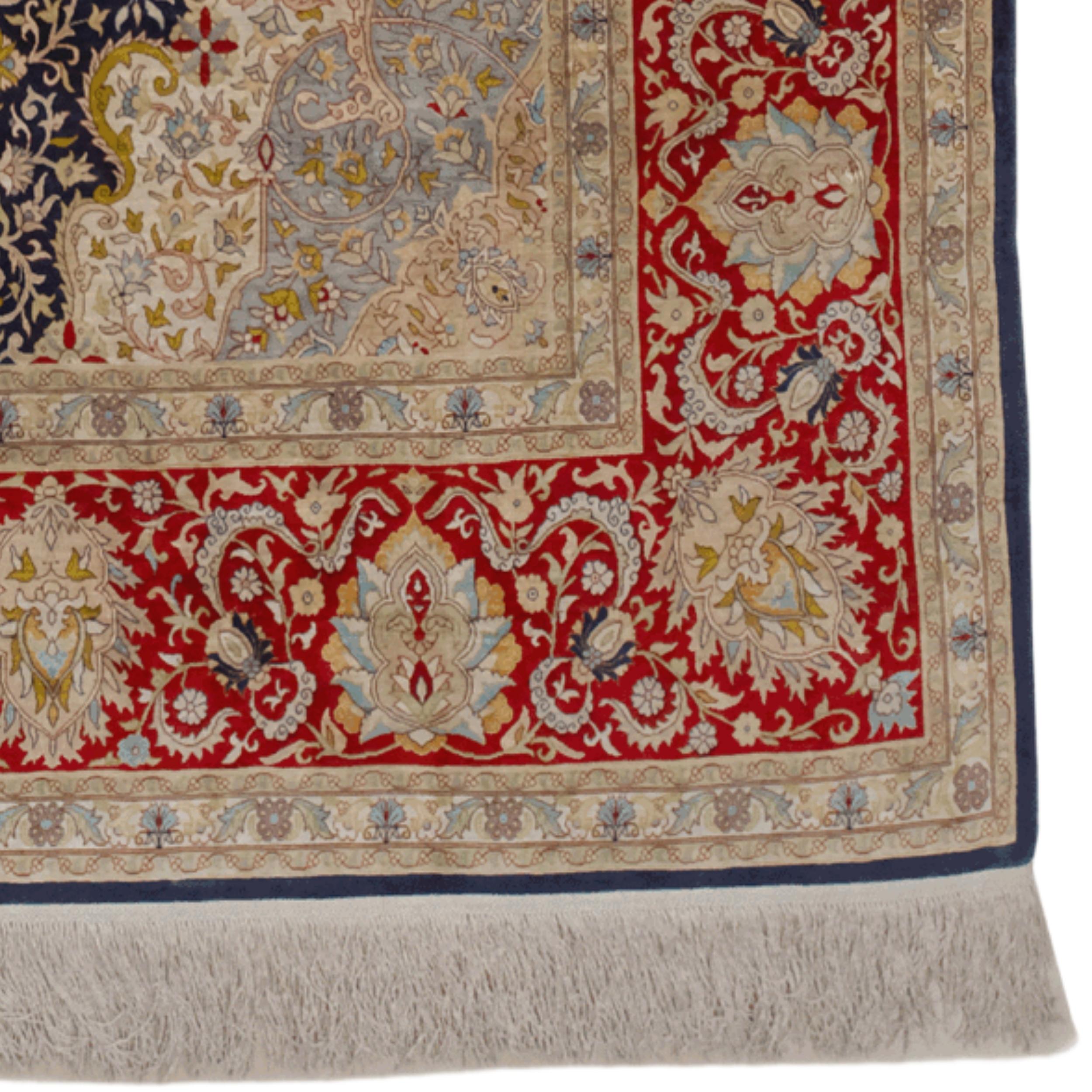 Tapis en soie Hereke du début du 20e siècle Bon état - En vente à Sultanahmet, 34