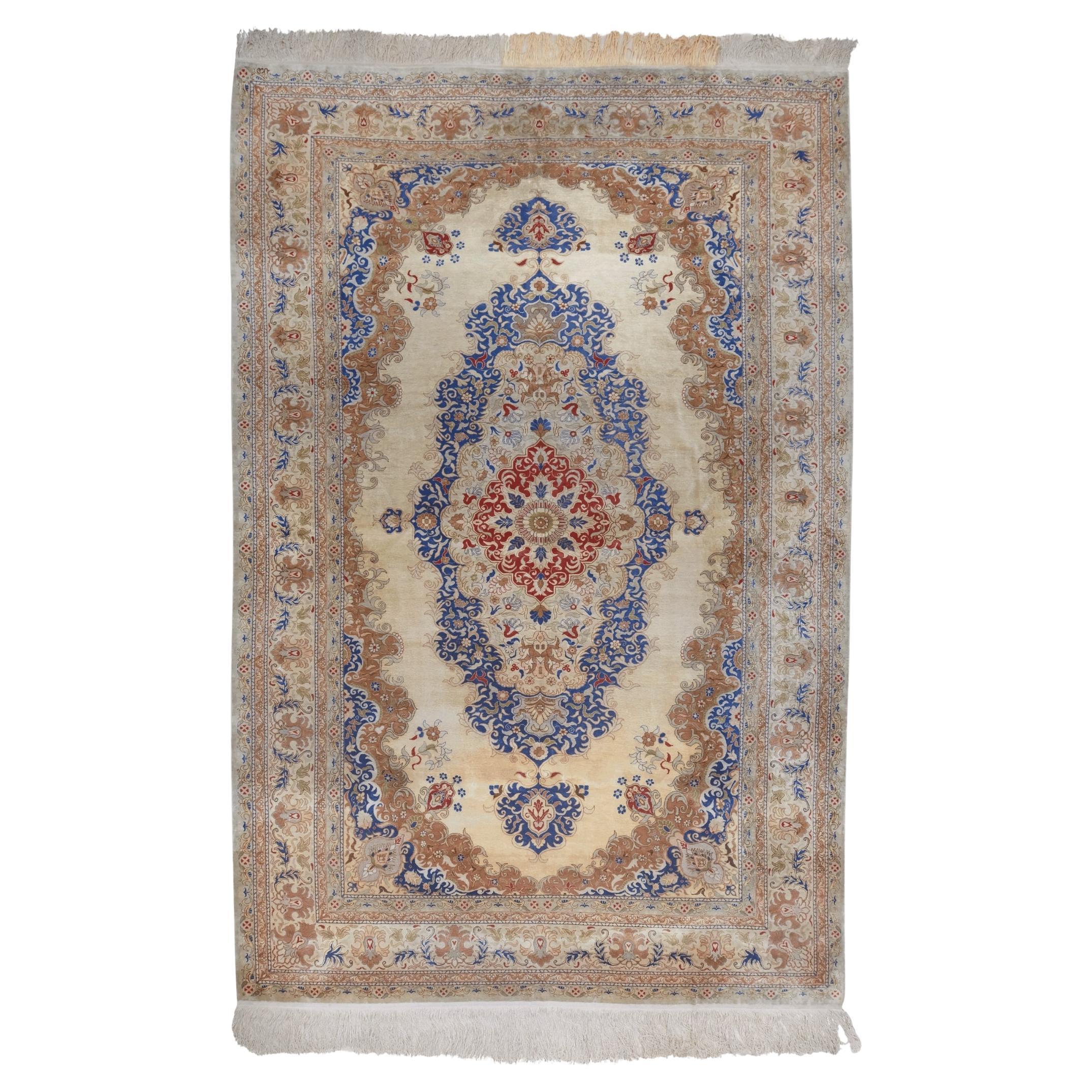 Tapis en soie Hereke du début du 20e siècle en vente