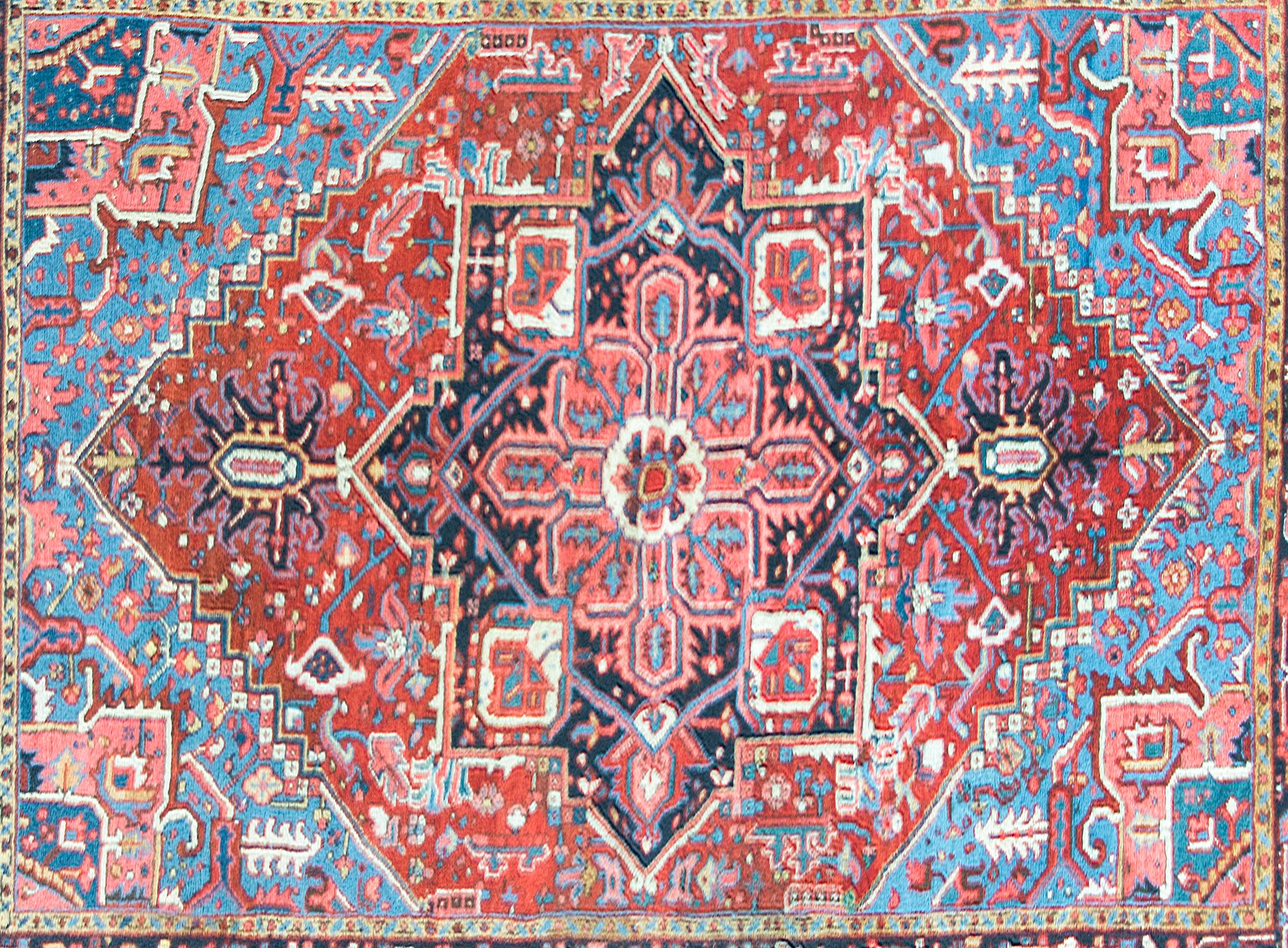 Heriz-Teppich, frühes 20. Jahrhundert (Heriz Serapi) im Angebot
