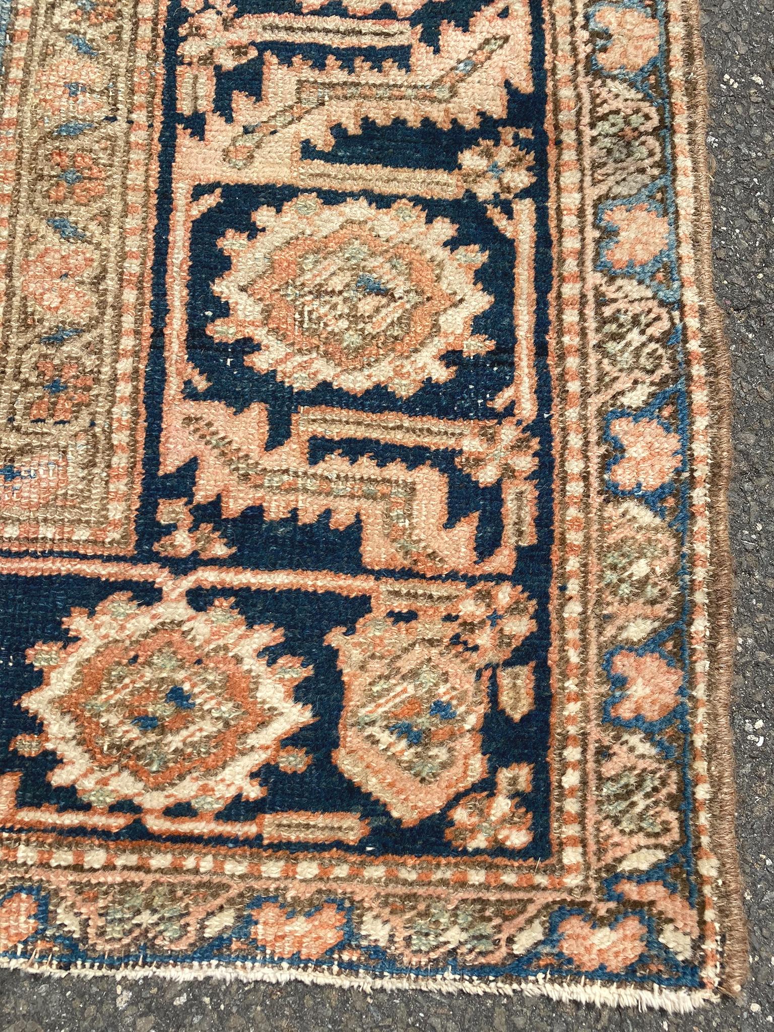 Early 20th Century Heriz Rug 2