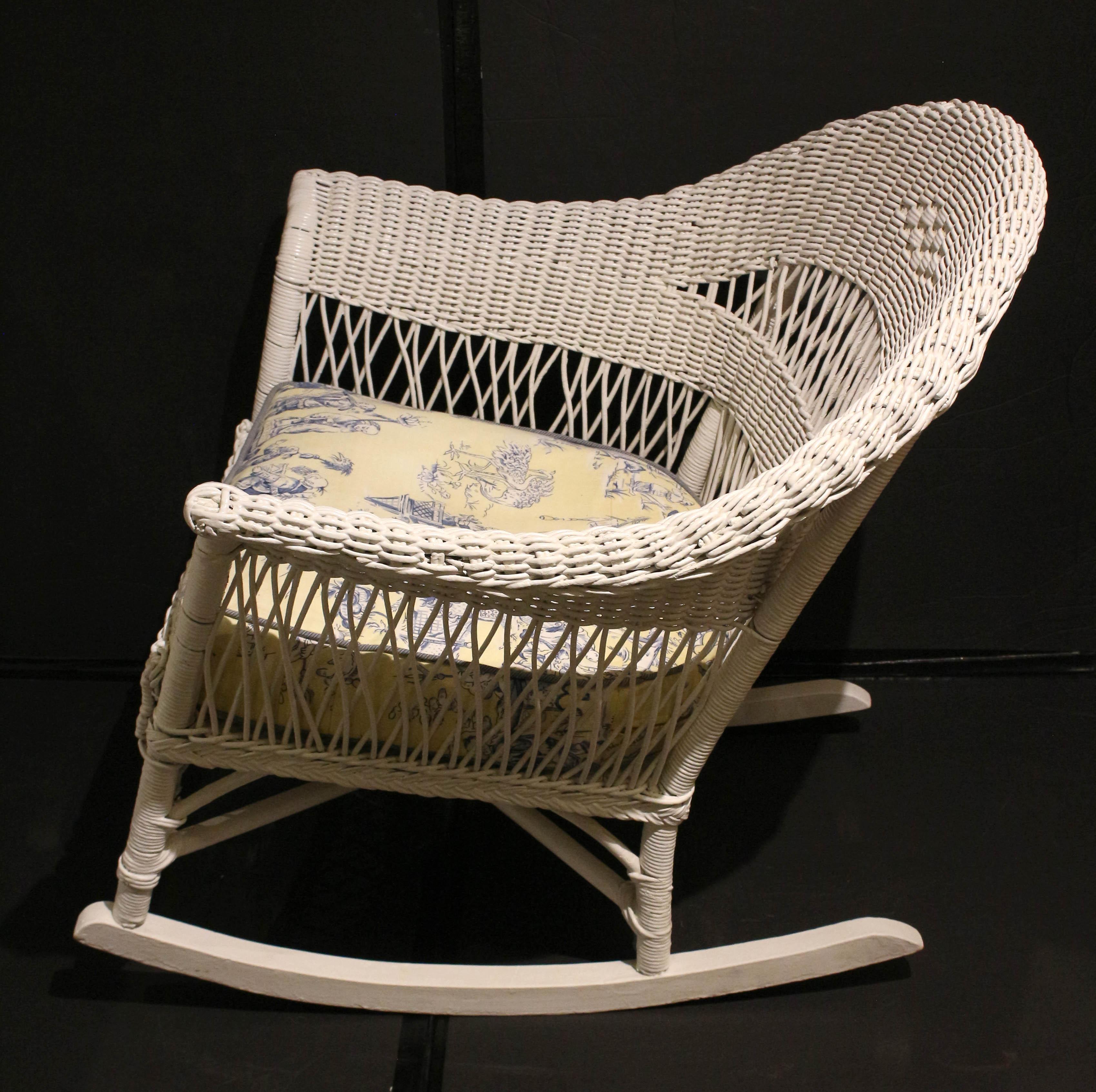 Early 20th Century Heywood-Wakefield Rocking Chair In Good Condition In Chapel Hill, NC