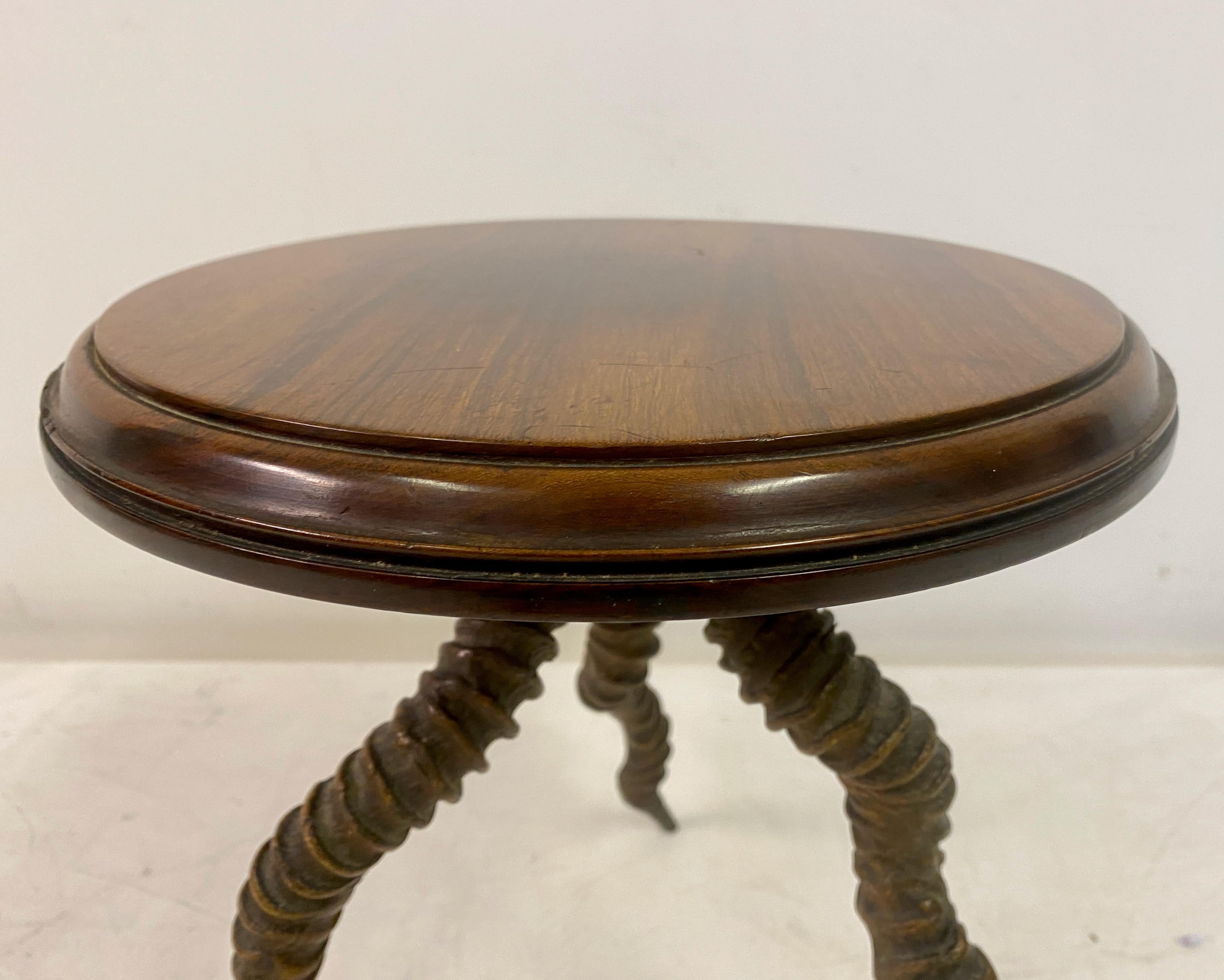 Early 20th Century Impala Horn Side Table In Good Condition In London, London
