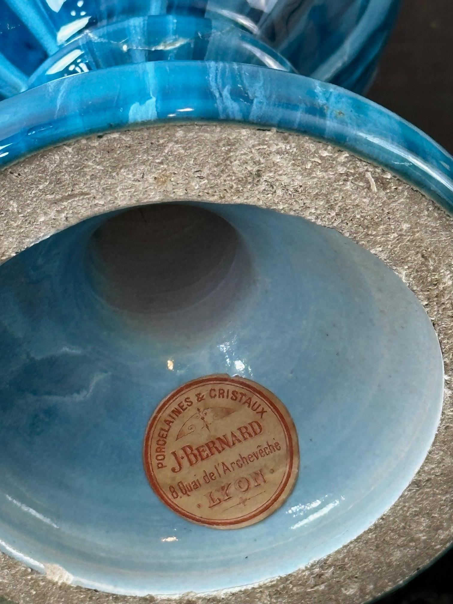 Inizio XX secolo Nel gusto di Delphin Massier Coppia di vasi di faience in vendita 5