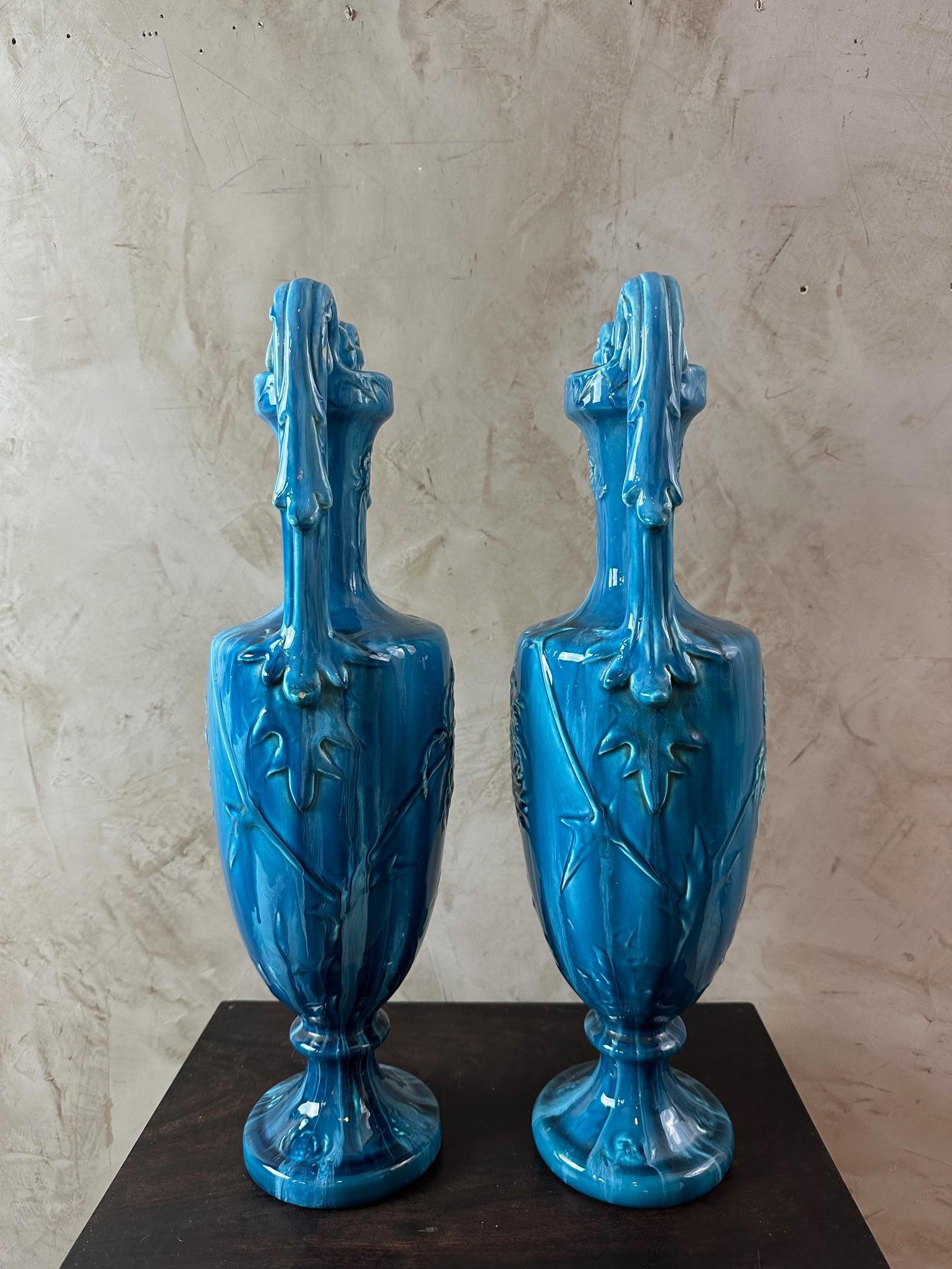 Smaltato Inizio XX secolo Nel gusto di Delphin Massier Coppia di vasi di faience in vendita