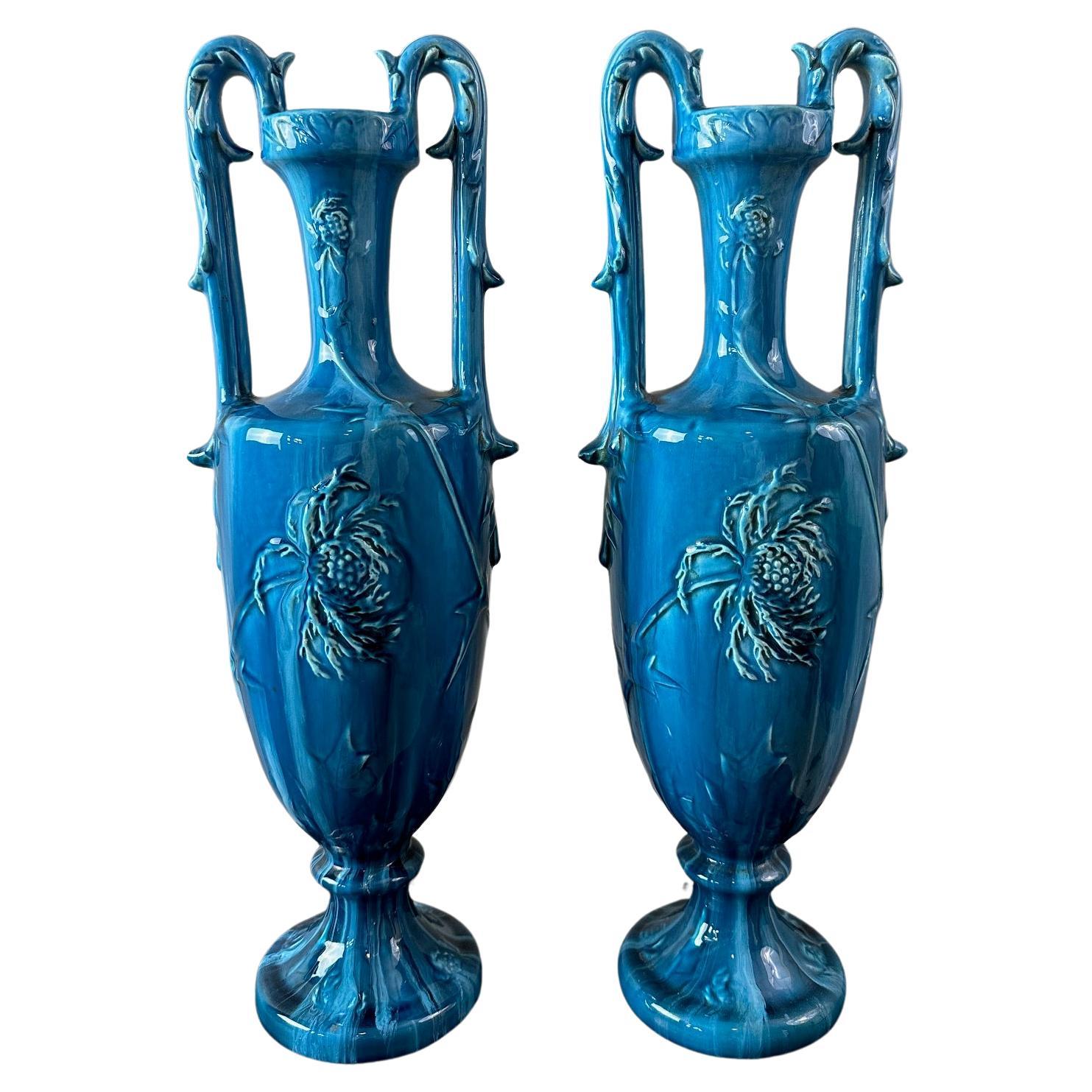 Inizio XX secolo Nel gusto di Delphin Massier Coppia di vasi di faience