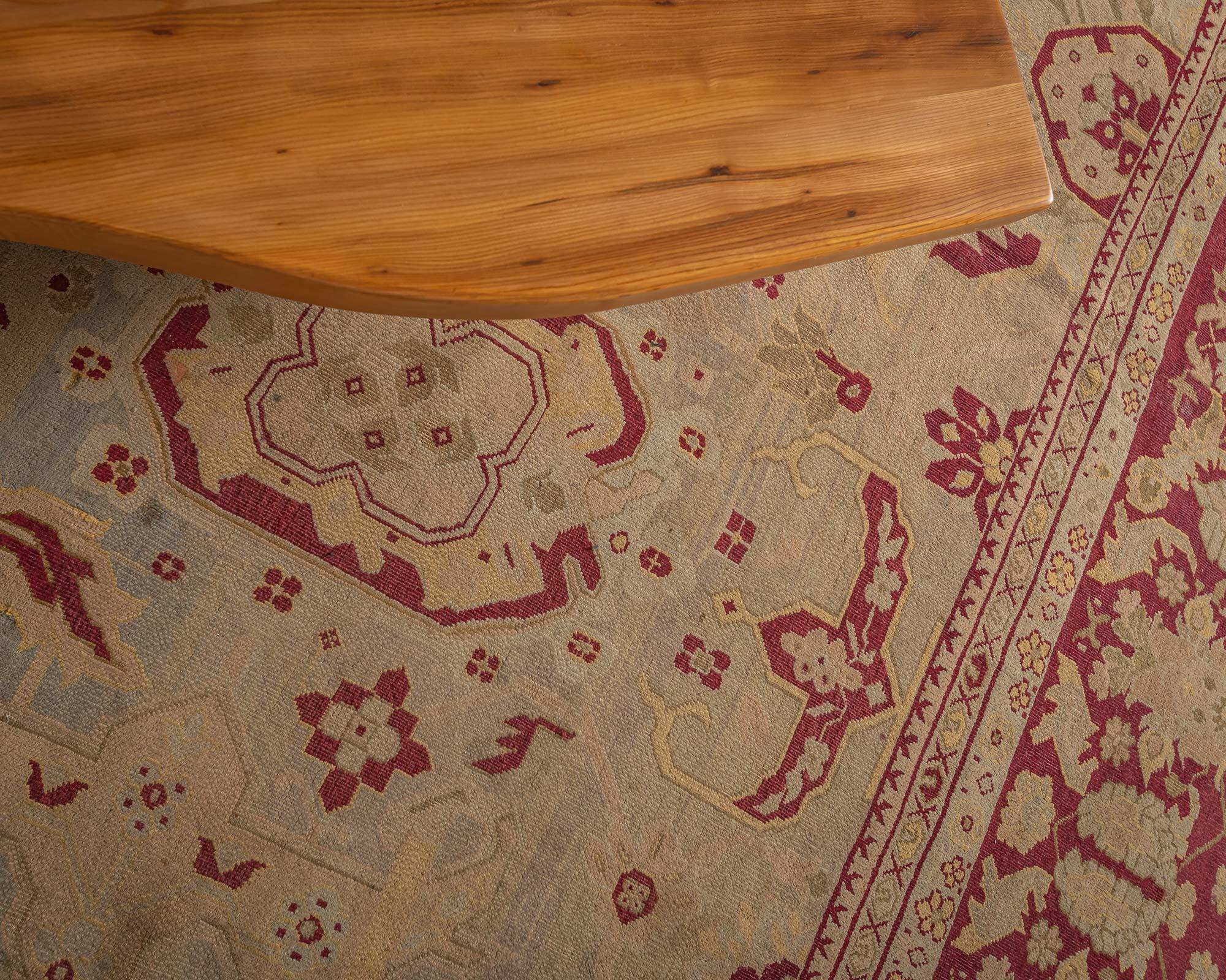 Early 20th Century Indian Agra Rug In Good Condition For Sale In New York, NY