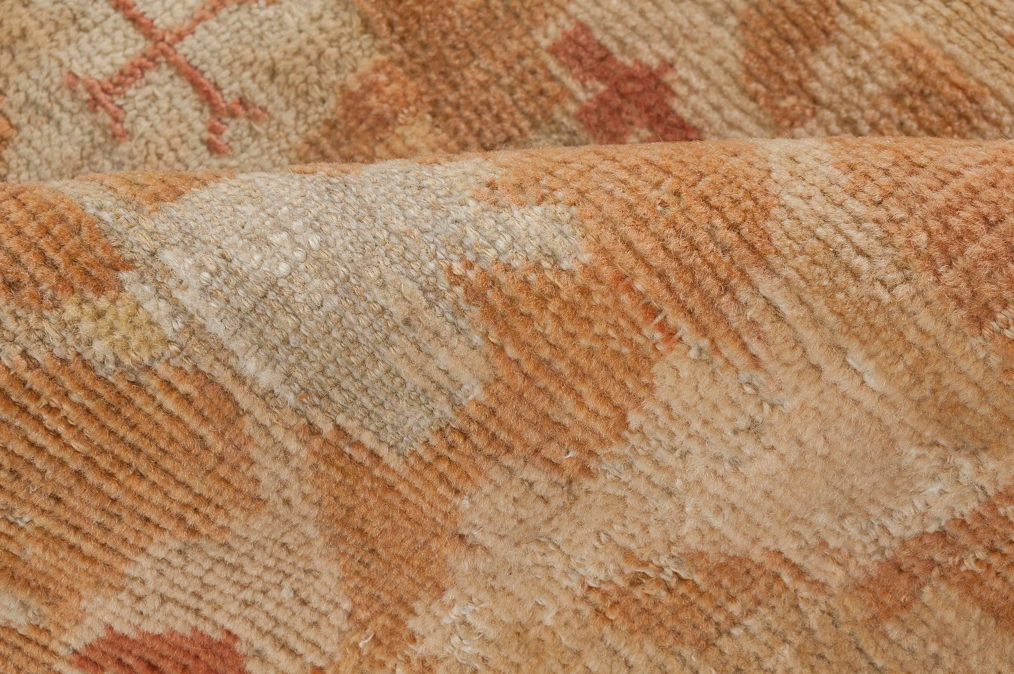 Early 20th century Indian Amritsar orange, brown handmade wool rug
Size: 9'0
