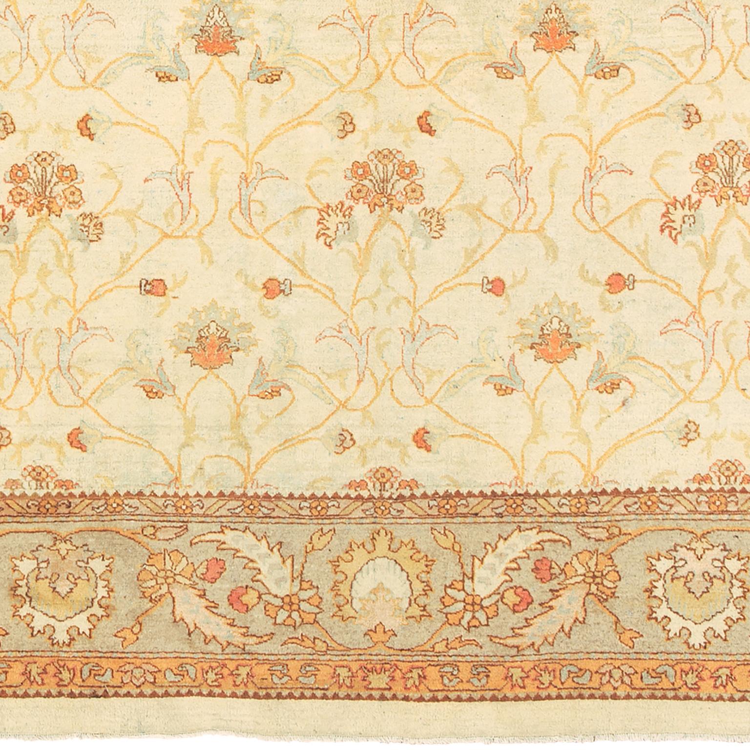 Indischer Amritsar-Teppich aus dem frühen 20 im Zustand „Gut“ im Angebot in New York, NY