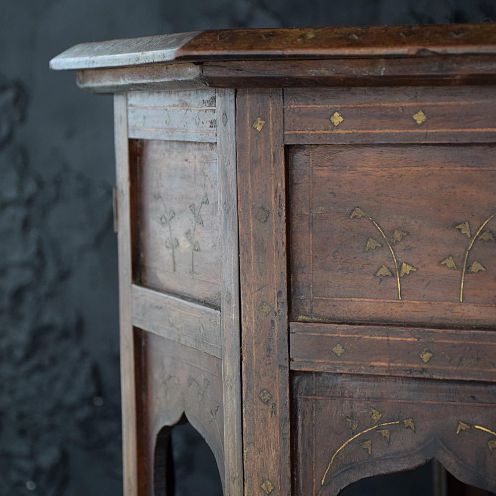 Hand-Crafted Early-20th Century Indian Brass Inlaid Table