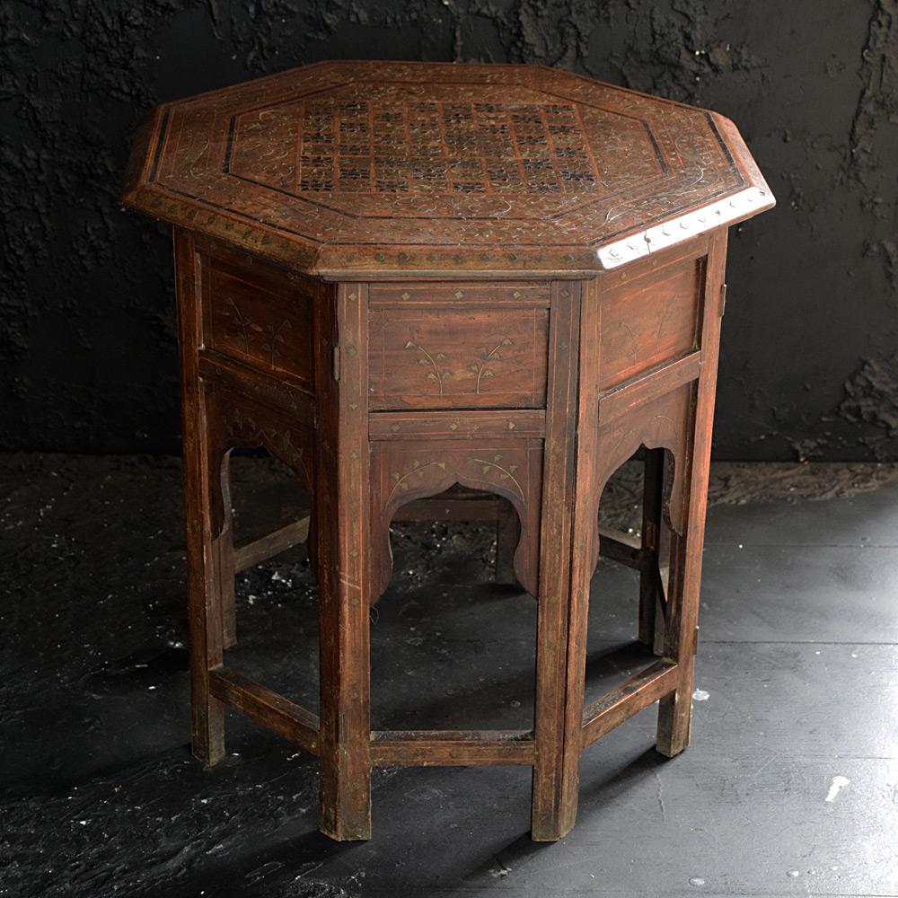 Mid-20th Century Early-20th Century Indian Brass Inlaid Table