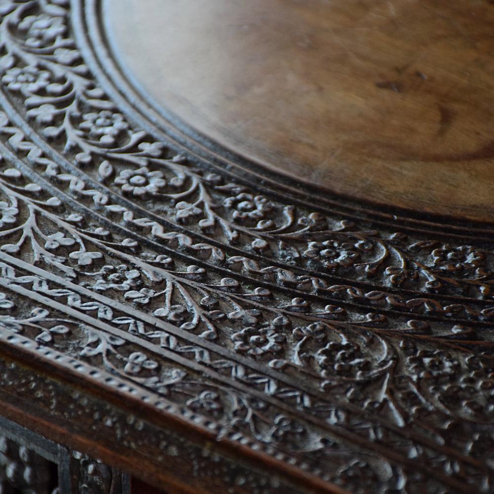 Early 20th Century Indian Carved Table For Sale 6