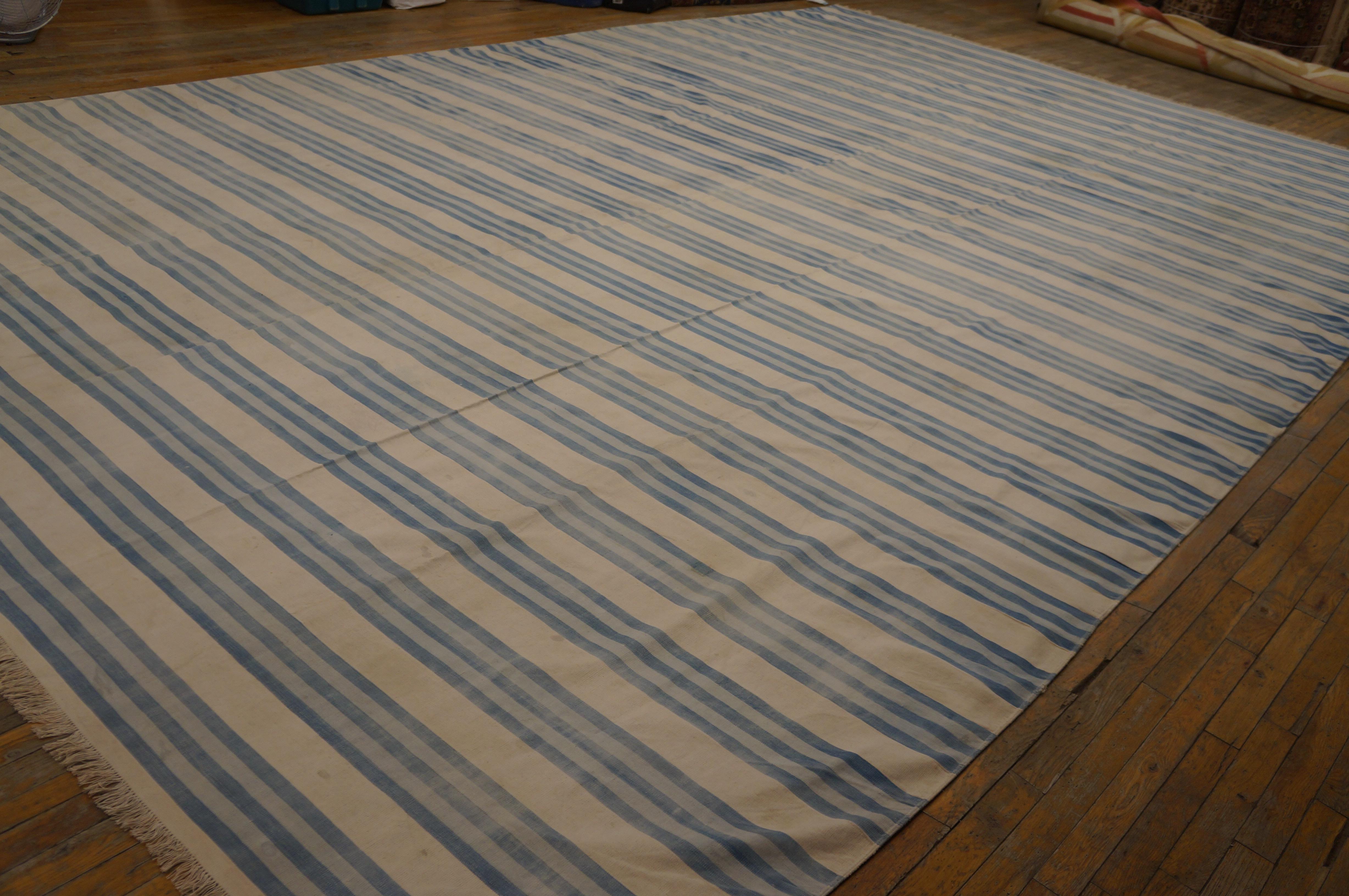 Indischer Dhurrie-Teppich aus Baumwolle des frühen 20. Jahrhunderts ( 11'10