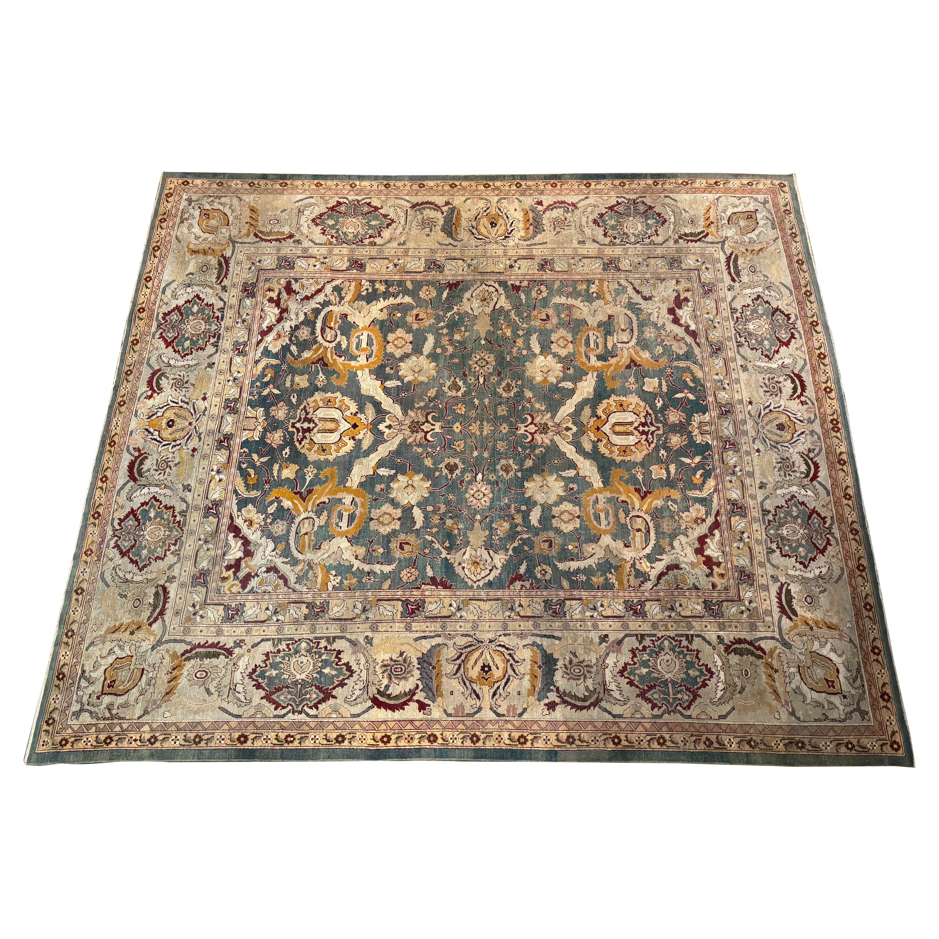 Tappeto Agra in lana indiana intrecciata a mano dei primi del Novecento in vendita