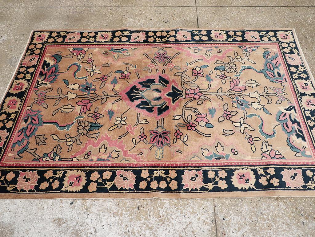 Alfombra de acento india Lahore de principios del siglo XX Indio en venta