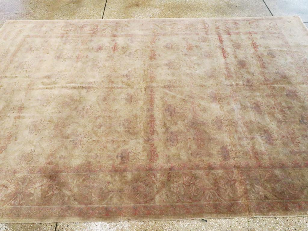 Early 20th Century Indian Lahore Accent Rug im Zustand „Hervorragend“ im Angebot in New York, NY