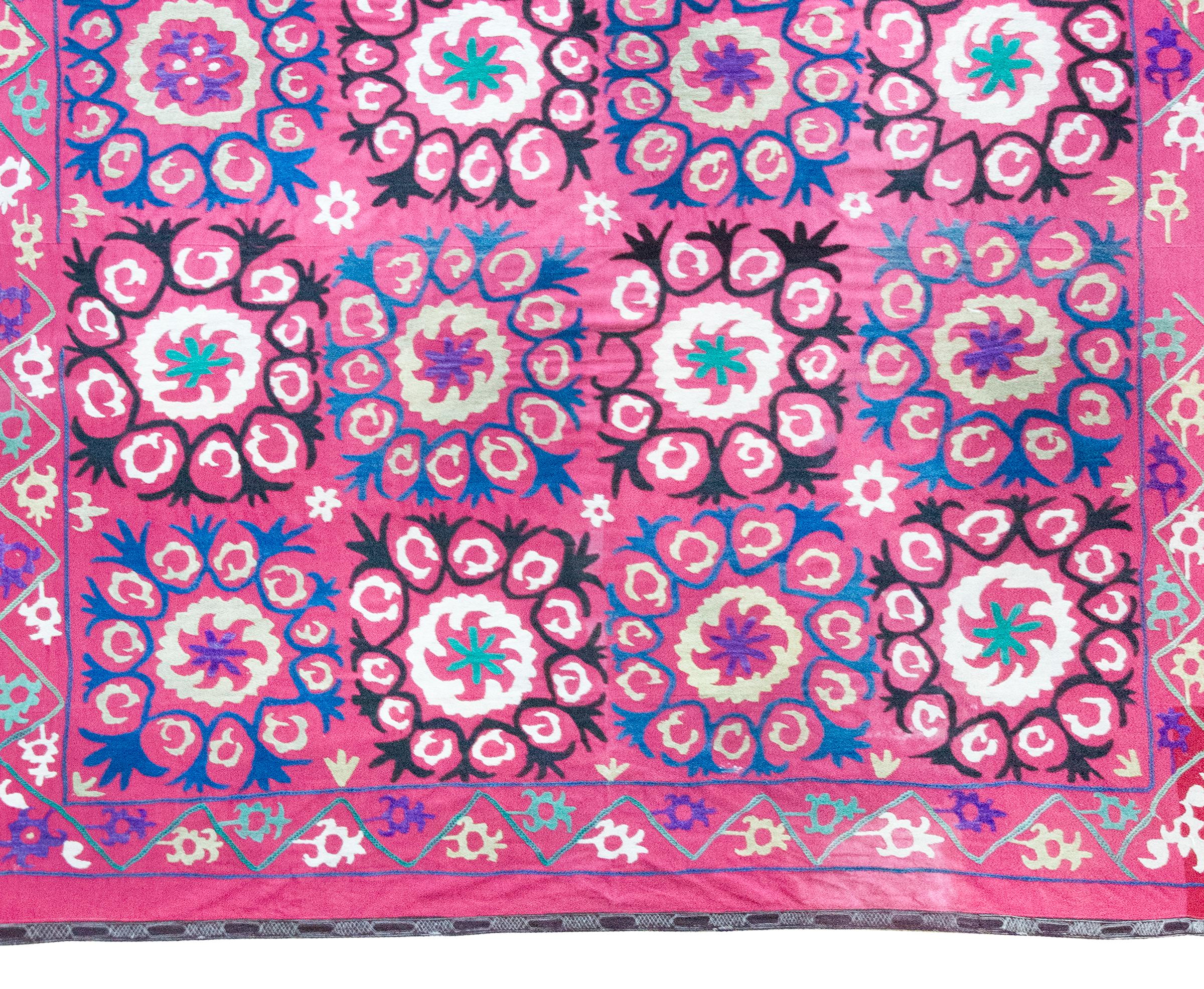 Early 20th Century Indian Suzani-Inspired Textile In Good Condition For Sale In Chicago, IL