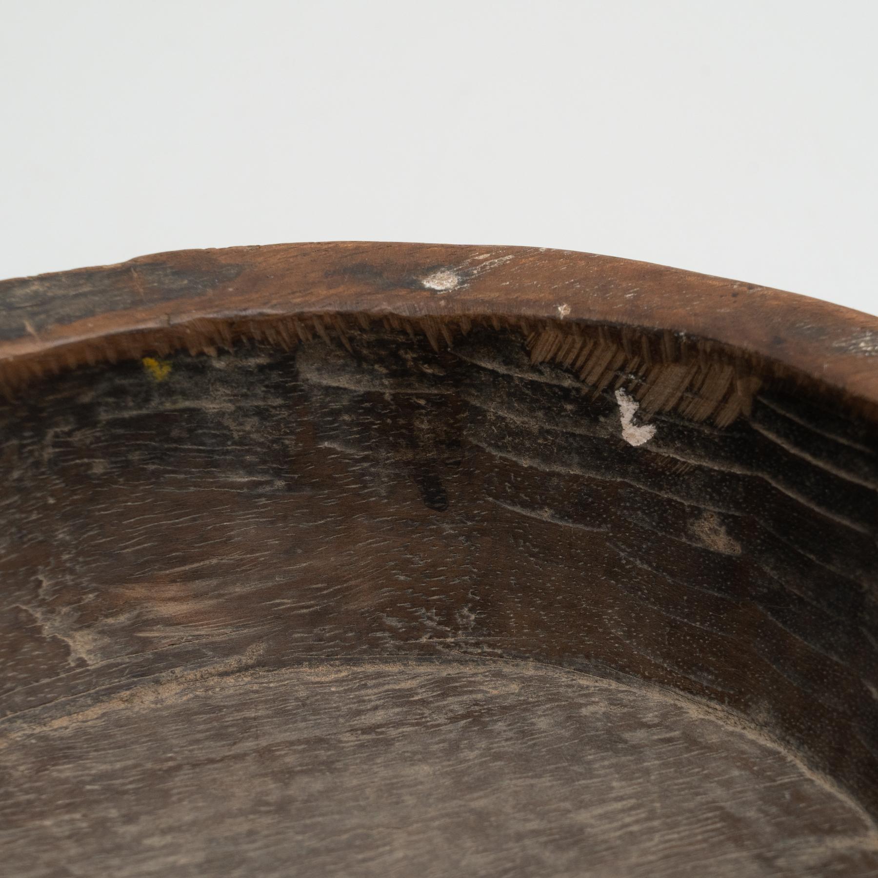 Piatto tradizionale indiano di legno Hand Made dell'inizio del XX secolo in vendita 5