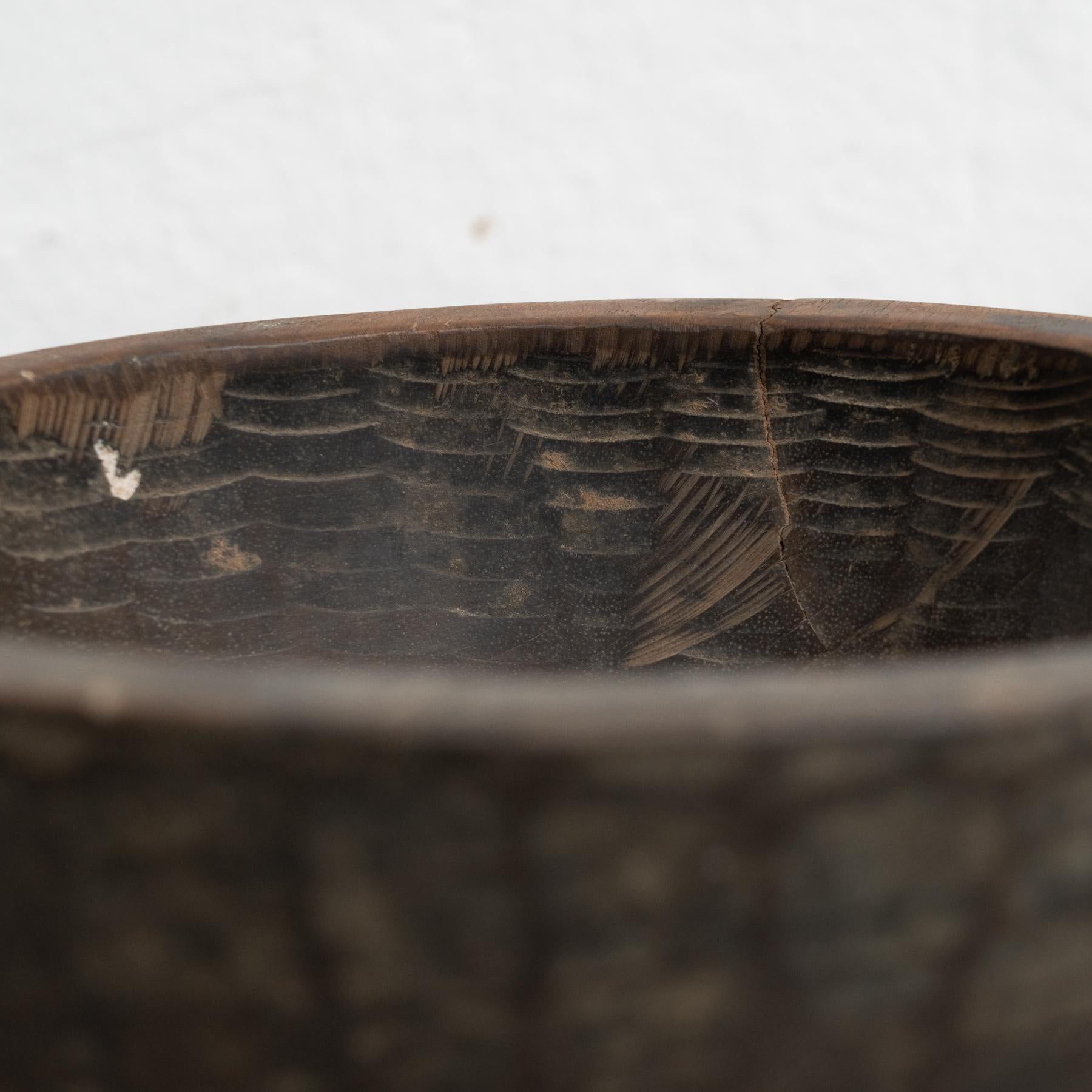 Piatto tradizionale indiano di legno Hand Made dell'inizio del XX secolo in vendita 7