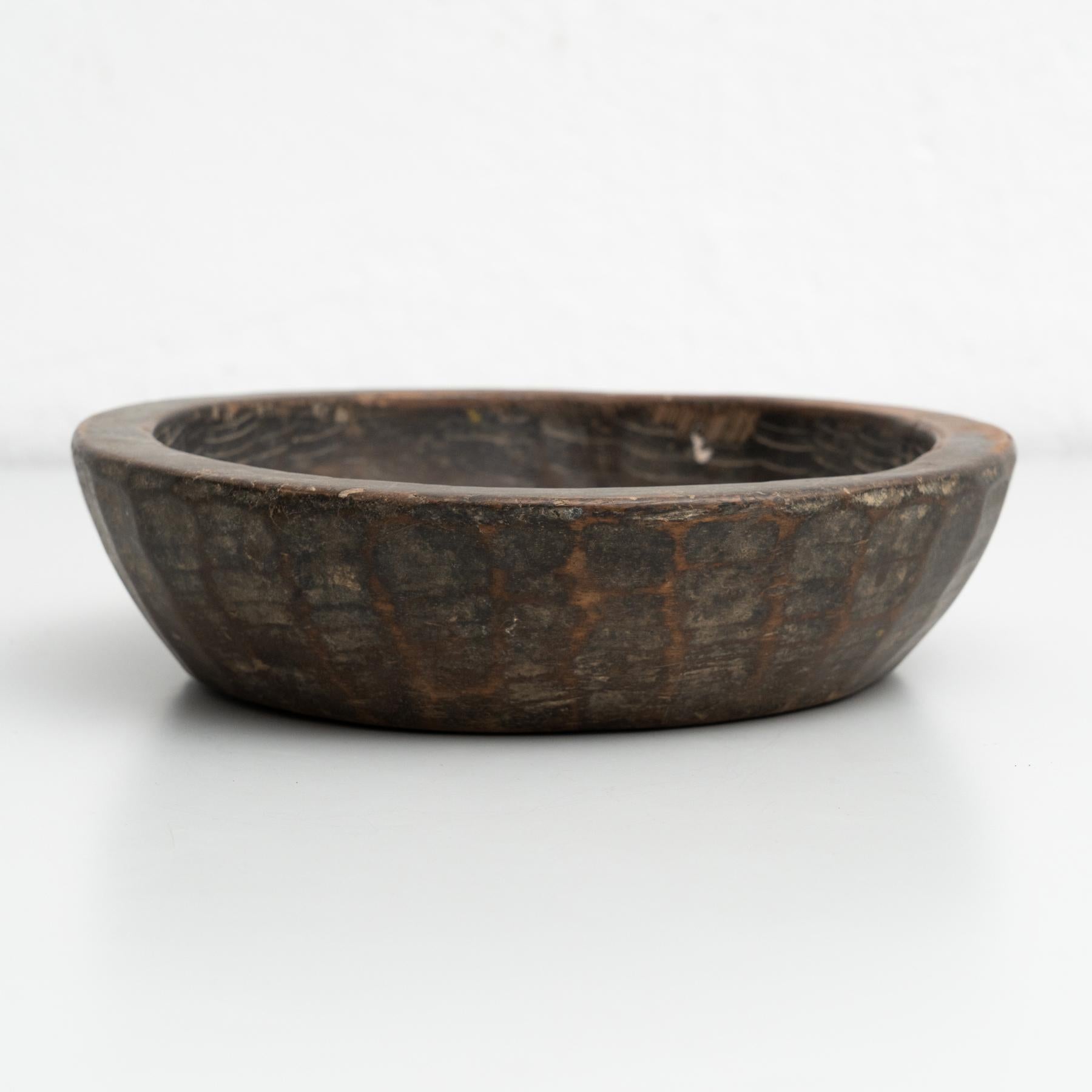 Early 20th Century Indian Traditional Wooden Hand Made Plate 3